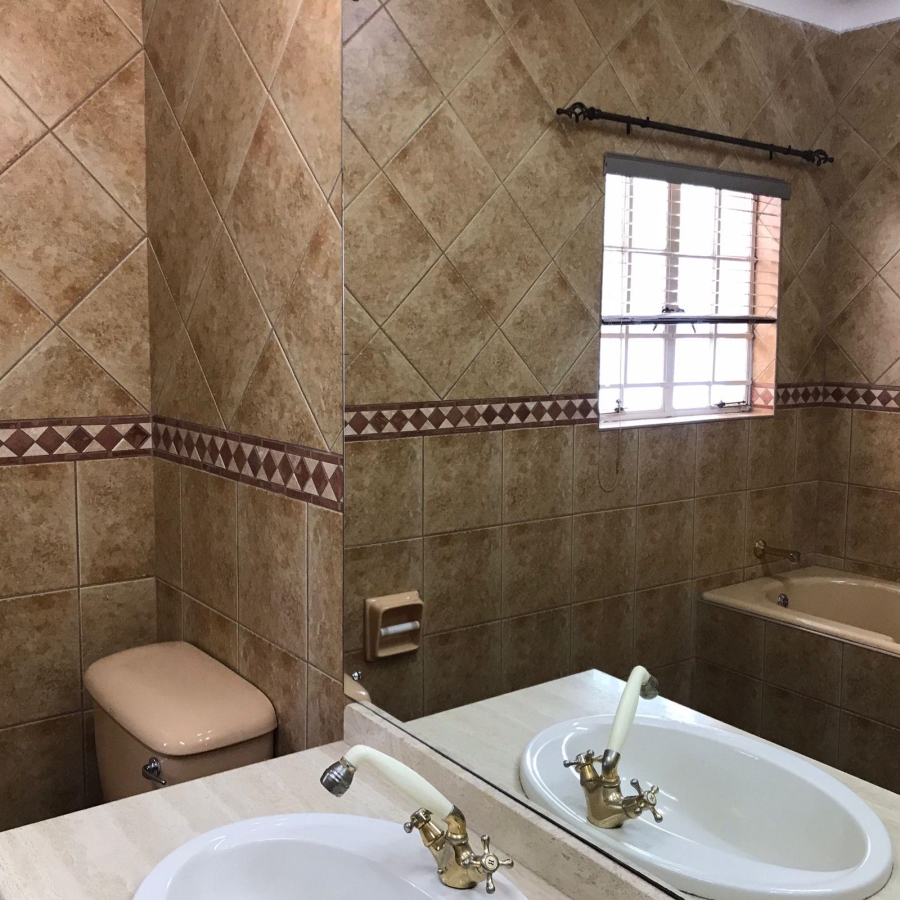 5 Bedroom Property for Sale in Protea Park North West